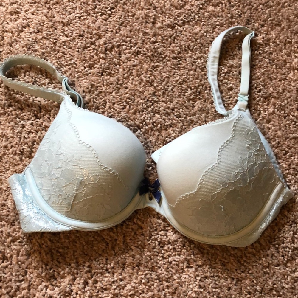 VS Bra